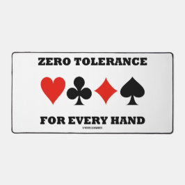 Tolérance Zéro Pour Chaque Costume À Quatre Mains