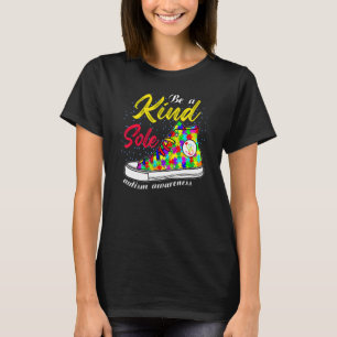 Tolle Schuhe haben eine freundliche Seele Autismus T-Shirt