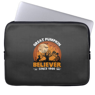 Toller Kürbisgläubiger seit Halloween-Skelett Ca Laptopschutzhülle