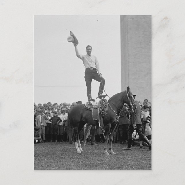 Tom Mix unterhält eine Gruppe von Jungs Postkarte (Vorderseite)
