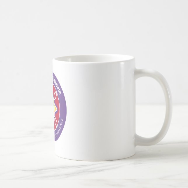 Tomaquag Museums-Logo 11-Unze-klassische weiße Kaffeetasse (Rechts)