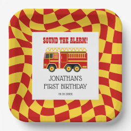 Ton des Alarmantriebs am Geburtstag überprüft Pappteller