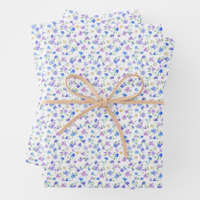 Töne blaue und violette Blumen auf Weiß Geschenkpapier Set (Beispiel)