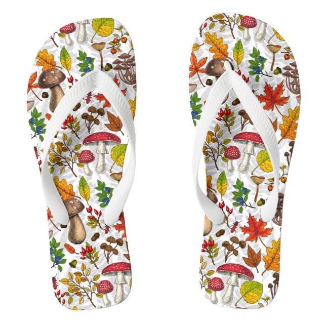 Tongs Champignons d'automne, feuilles, noix et baies sur (Semelle)
