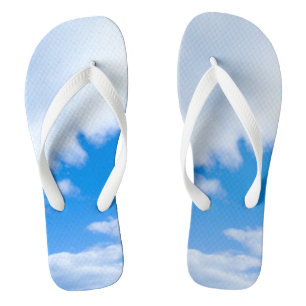 Tongs Ciel bleu et nuages blancs