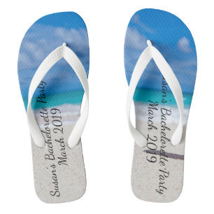 Tongs Croisière sur une plage tropicale pour enterrement