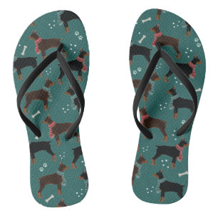 Tongs Dobermans rouges et noirs dans Scarves Motif d'hiv