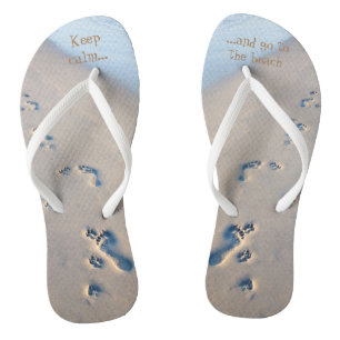 Tongs Empreintes de pattes et empreintes de pas dans le