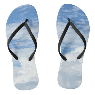TONGS FLOTTES DE PHOTOS DE NUAGES DE CIEL BLEU