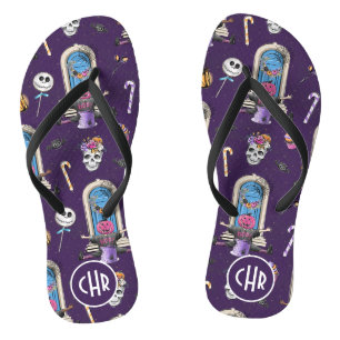 Tongs Jouer Motif d'Halloween dans un Arrière - plan vio