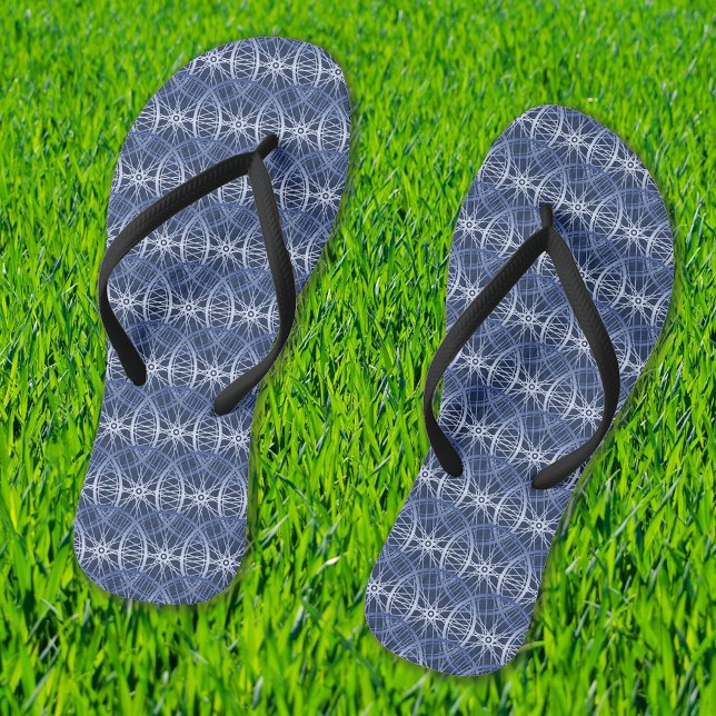 Tongs Motif bleu tour (Showing narrow black straps option)