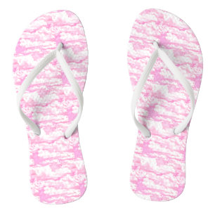 Tongs Nouveaux nuages heureux roses de bébé