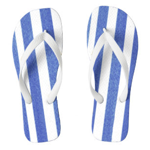 Tongs rayure aquarelle bleue sur fond blanc