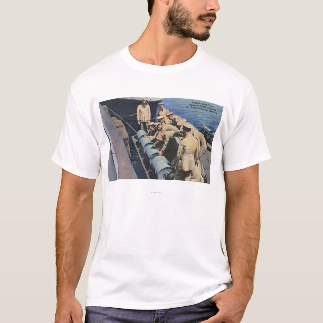 Topedo Boots-Crew bereitet Wasserbombe - US-Marine T-Shirt (Vorderseite)