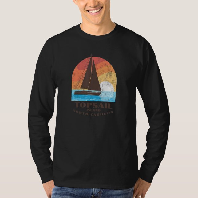 Topsail Island, NC Vacationing Sailboating Sunrise T-Shirt (Vorderseite)