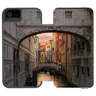 toque relajante a tu hogar incipio watson™ iPhone 5 geldbörsen hülle