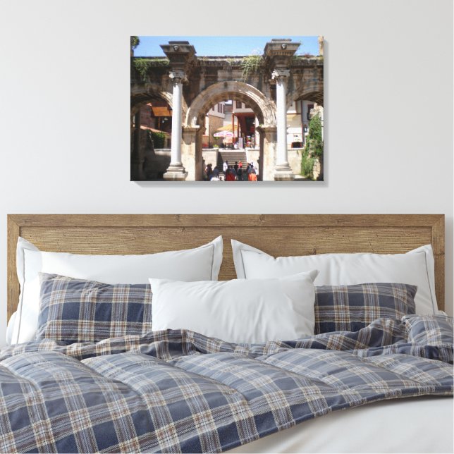 Tor des römischen Kaisers Hadrian Leinwanddruck (Insitu (Schlafzimmer))