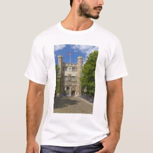 Tor zum Trinity College und Reihen von Fahrrädern, T-Shirt