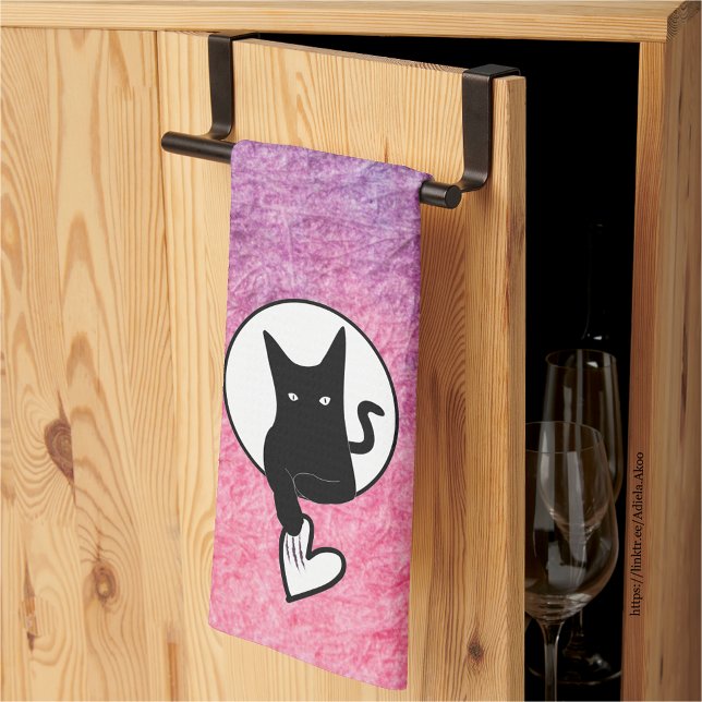 Torchon de cuisine Halloween rose par Poet Adiela  (Cute Pink Halloween Kitchen Towel by Poet Adiela Akoo (Thirds Fold). Love it? GET it! Shop now!)