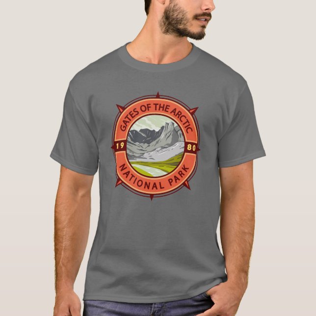 Tore des Arktischen Nationalparks Retro Kompass T-Shirt (Vorderseite)
