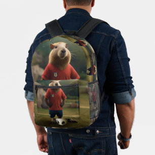 "Torfanat: Der Fußballstar Capybara" Bedruckter Rucksack