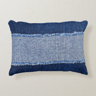 Torn denim: blauer Jeans Stoff. Dekokissen