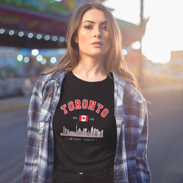Toronto Cityscape, Canada T-Shirt (Von Creator hochgeladen)