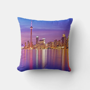 Toronto Skyline bei Dusk Kissen