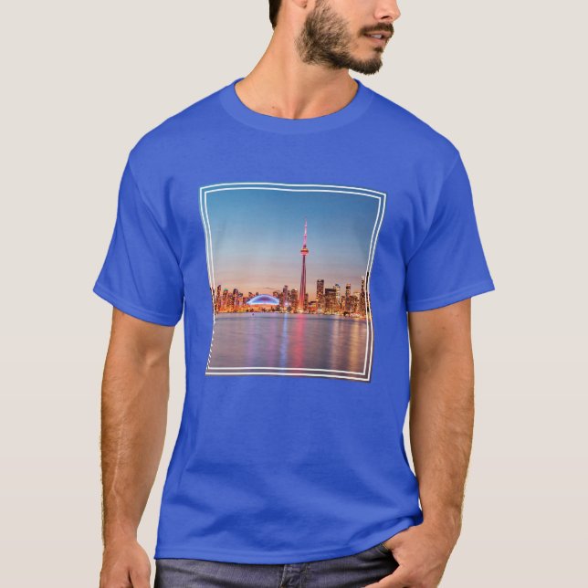 Toronto Skyline bei Sunset T-Shirt (Vorderseite)