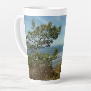 Torrey-Kiefer und kalifornische Küstenlandschaft Milchtasse