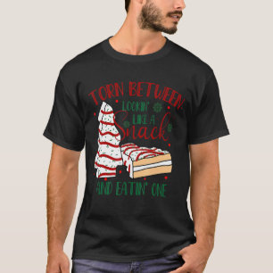 Torte zwischen dem Aussehen wie ein Snack und dem T-Shirt