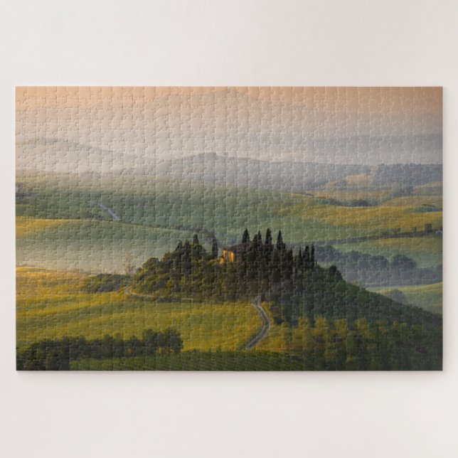 Toskana-Hügellandschaft am Sonnenaufgang (Horizontal)