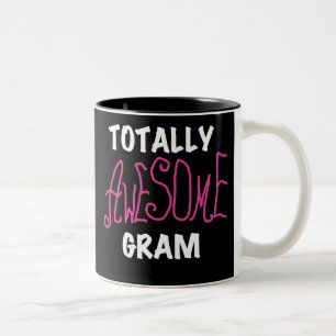 Total fantastische Gramm-Rosa-T-Shirts und Zweifarbige Tasse