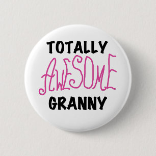 Total fantastische Oma-Rosa-T-Shirts und Geschenke Button