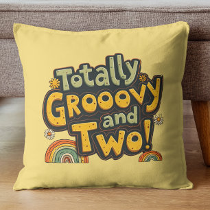 Total Groovy und zwei zum 2. Geburtstag Kissen