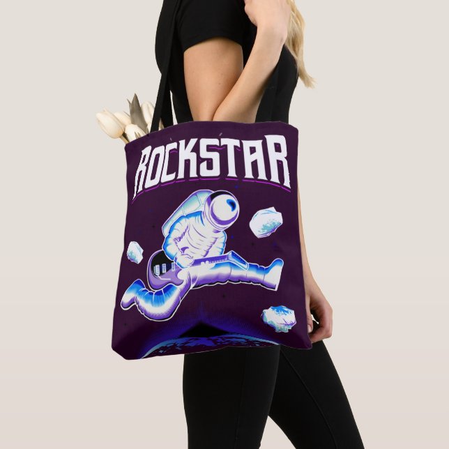 Tote Bag astronaute Rockstar jouant de la guitare dans l'es (De près)