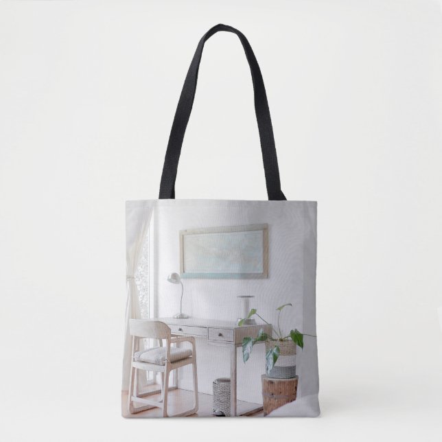 TOTE BAG BUREAU VIDE PRÈS DU RIDEAU (Devant)