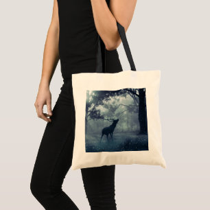 Tote Bag Cerf avec Antlers dans une forêt ombragée