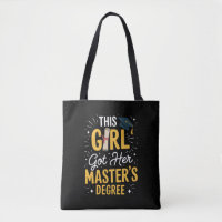 Cette fille a obtenu son diplôme de master diplômé