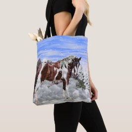 Tote Bag Cheval de peinture Tobiano blanc et baie en neige