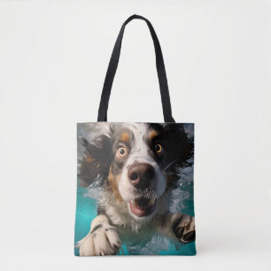 Tote Bag Conception sous-marine de la nage de chien excitée