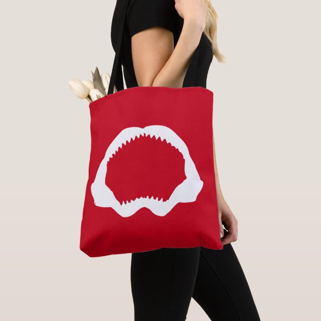 Tote Bag Dents de requin sang rouge (De près)