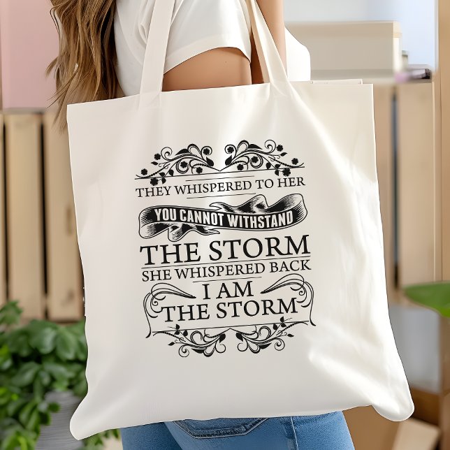 Tote Bag Elle murmura en retour Je suis la tempête (Créateur téléchargé)