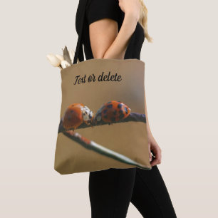 Tote Bag Embrasser Ladybugs Sur Une Clôture De Fil Personna