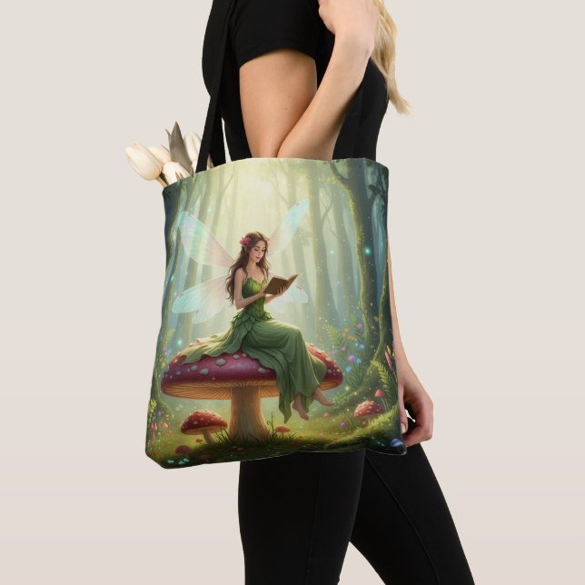 Tote Bag Enchanted Day Fairy Reading a Book (De près)