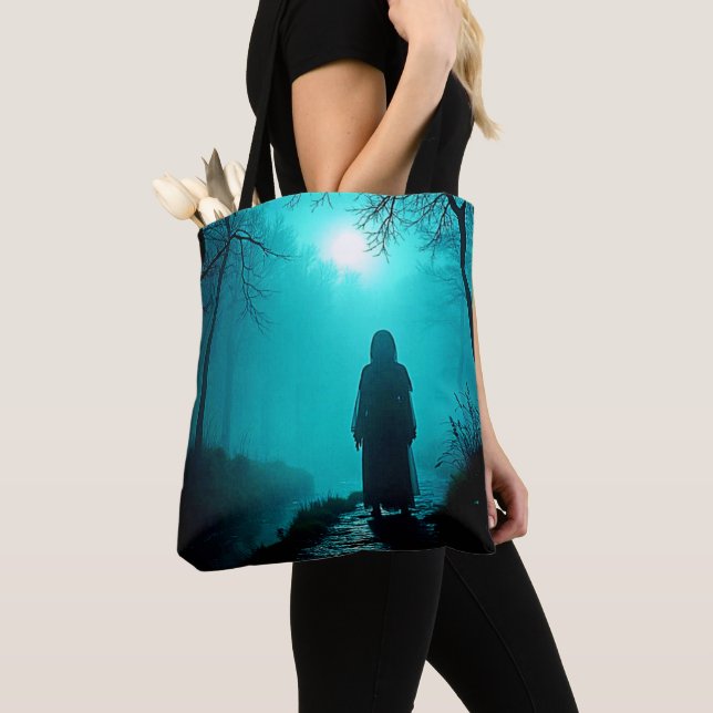 Tote Bag Figure de fantôme dans Haunted Woods Design (De près)