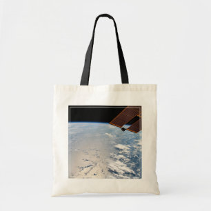 Tote Bag Formations Nuageuses Autour Du Soleil Au Large Du 