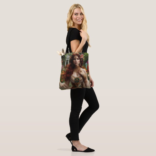 Tote Bag Gilded Pre-Raphaelite Woman 1 in Garden (Sur le modèle)