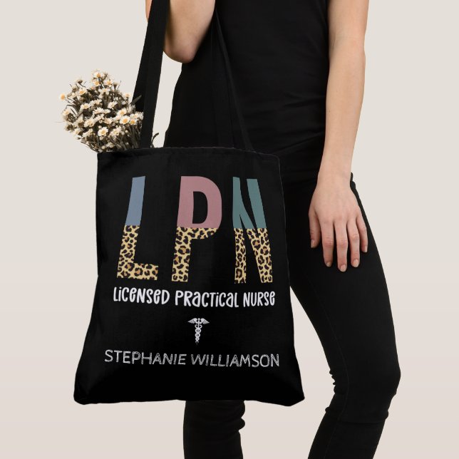 Tote Bag Infirmière pratique autorisée LPN personnalisée (De près)