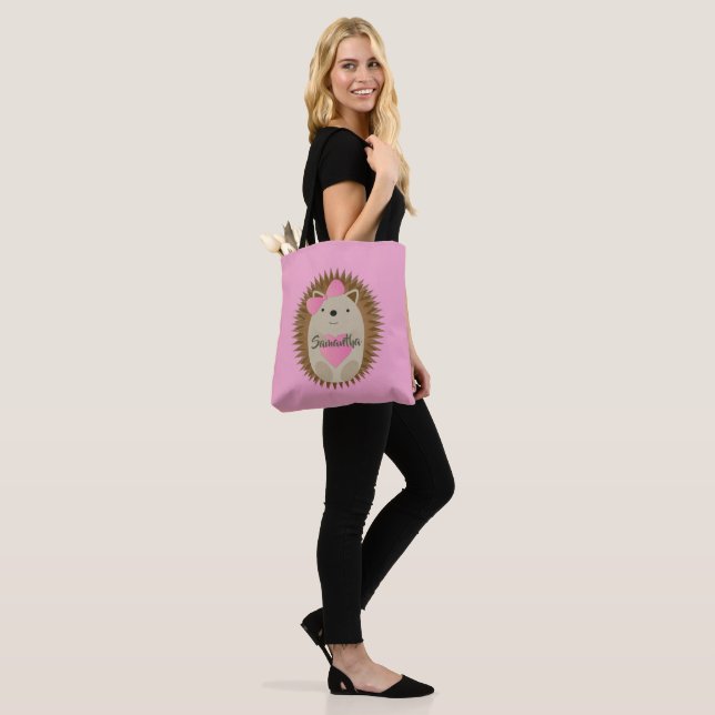 Tote Bag Jolie fille Hérisson Accrocher un coeur (Sur le modèle)